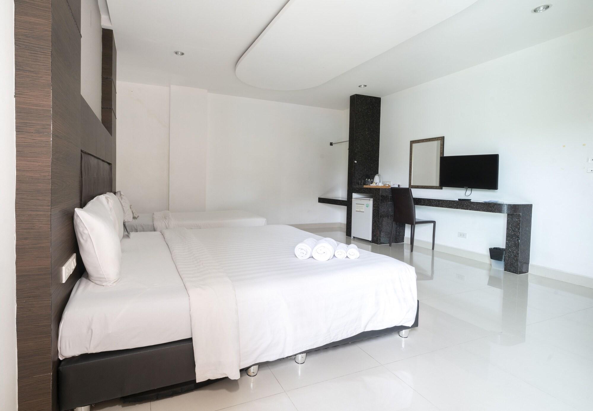 Tribe Pattaya Sha Certificated Hotel Buitenkant foto